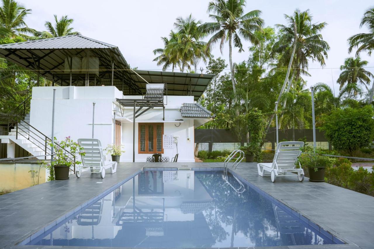Waves And Shores Beach Villa Марарикулам Экстерьер фото
